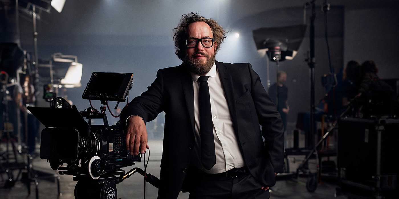 Lance Mungia on set.